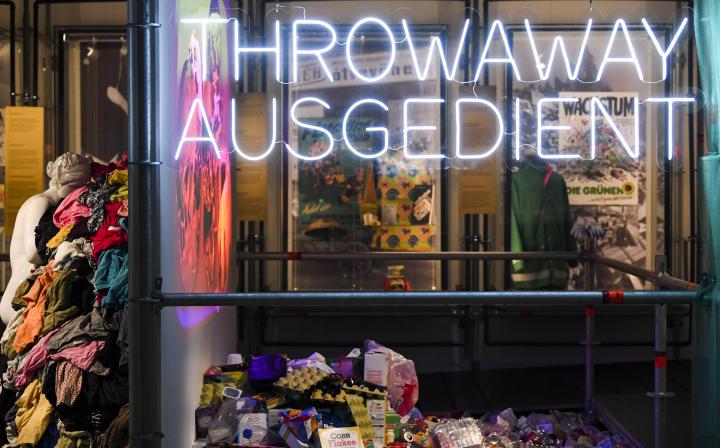 Entrance of the Throwaway exhibition @ HEH